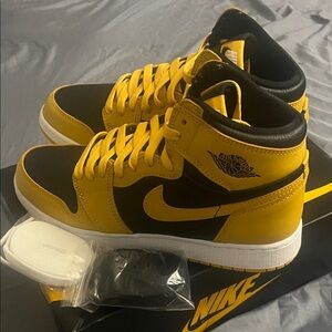 Air Jordan 1 Retro High OG GS Black and Yellow